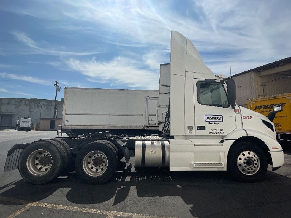 Day Cab Tractor-Heavy Duty Tractors-Volvo-2020-VNR64300-Torrance-CA-457,172\n\t\tmiles-$ 56,500 - Image 8