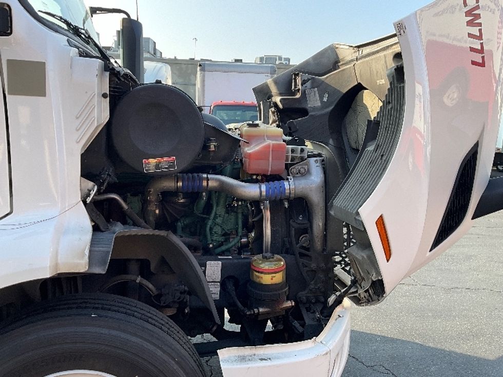 Day Cab Tractor-Heavy Duty Tractors-Volvo-2020-VNR64300-Torrance-CA-458,157\n\t\tmiles-$ 55,000 - Image 15