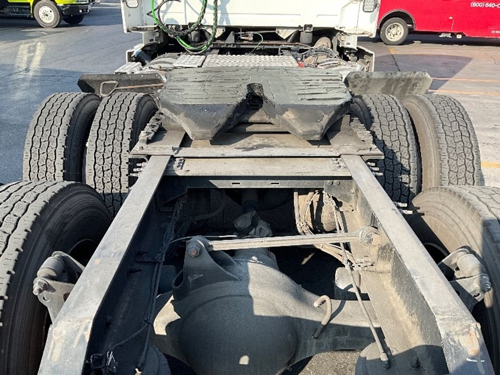 Day Cab Tractor-Heavy Duty Tractors-Volvo-2020-VNR64300-Torrance-CA-458,157\n\t\tmiles-$ 55,000 - Image 6