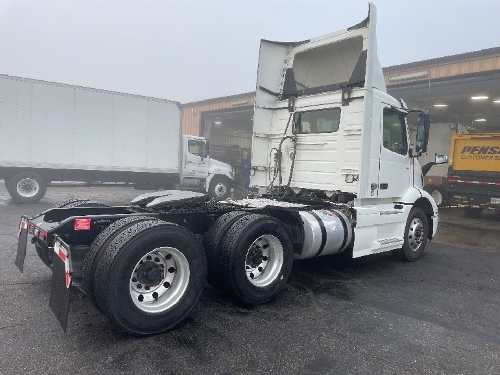 Day Cab Tractor-Heavy Duty Tractors-Volvo-2020-VNR64300-Torrance-CA-505,142\n\t\tmiles-$ 51,500 - Image 7