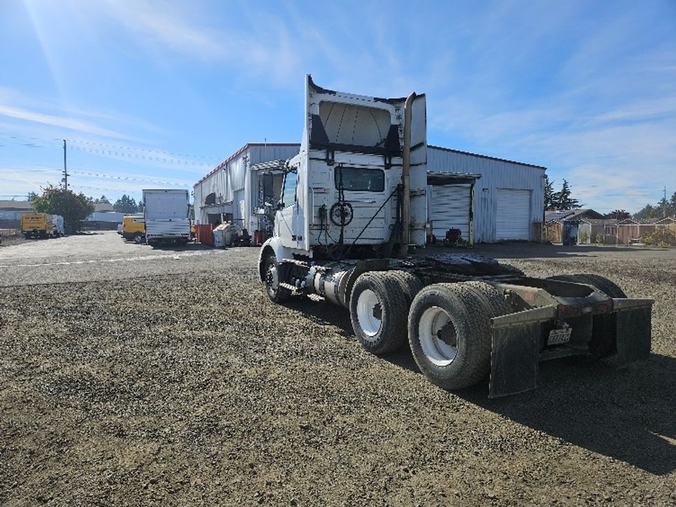 Day Cab Tractor-Heavy Duty Tractors-Volvo-2020-VNR64300-Tumwater-WA-271,449\n\t\tmiles-$ 50,000 - Image 5