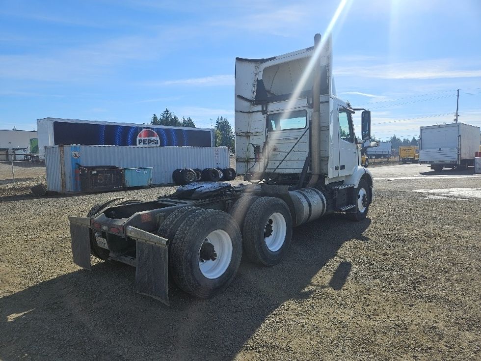 Day Cab Tractor-Heavy Duty Tractors-Volvo-2020-VNR64300-Tumwater-WA-271,449\n\t\tmiles-$ 50,000 - Image 7