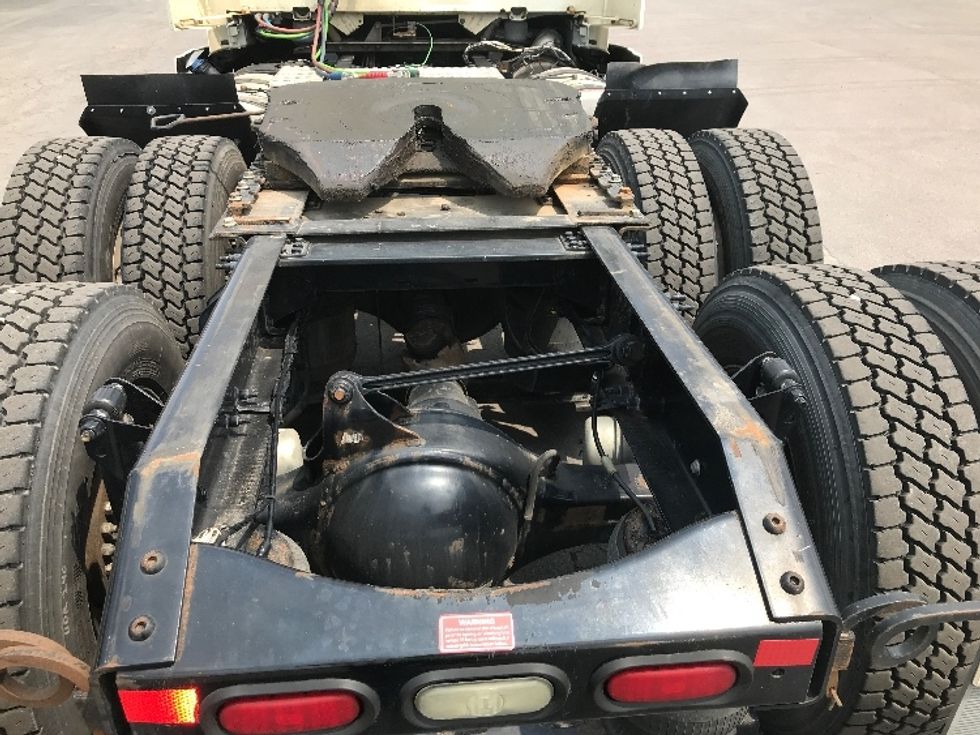 Day Cab Tractor-Heavy Duty Tractors-Volvo-2020-VNR64300-Watertown-NY-434,071\n\t\tmiles-$ 41,000 - Image 6