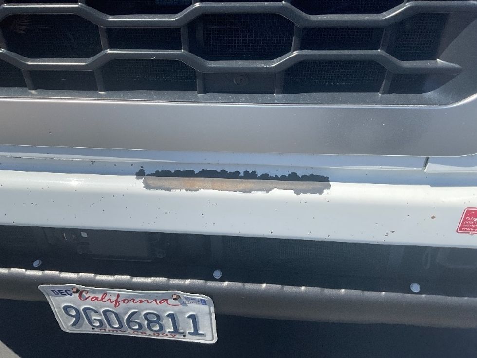 Day Cab Tractor-Heavy Duty Tractors-Volvo-2020-VNR64300-West Sacramento-CA-409,257\n\t\tmiles-$ 60,250 - Image 18