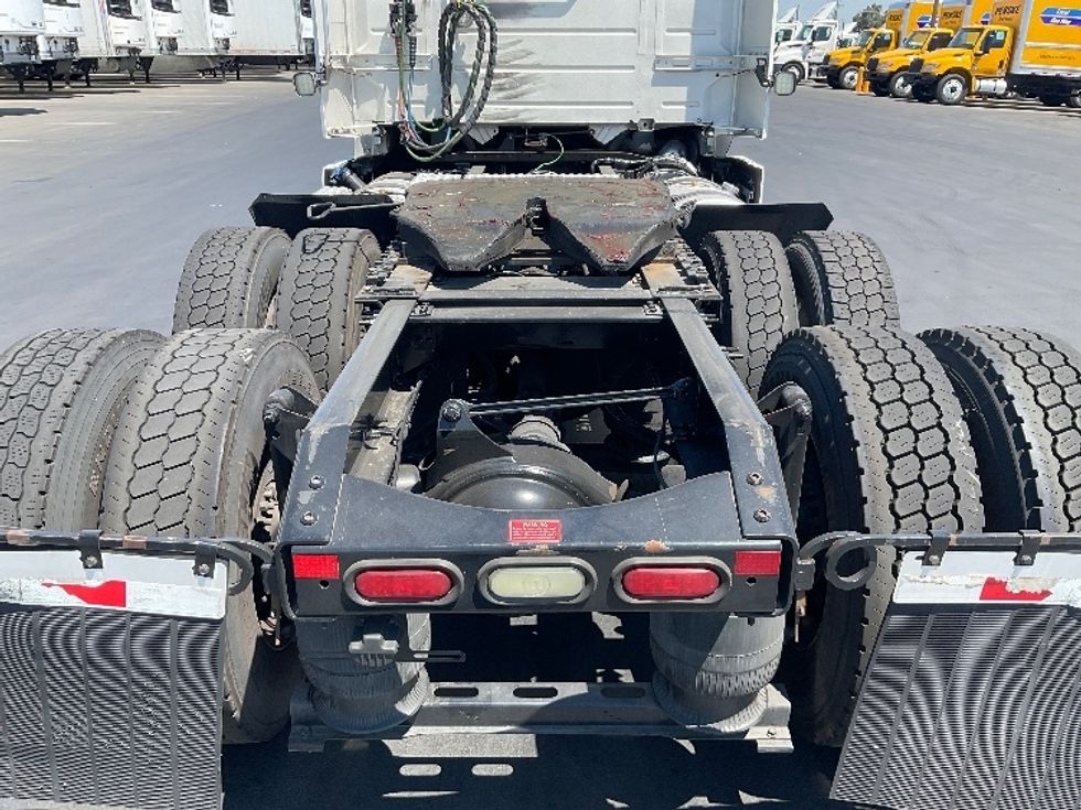 Day Cab Tractor-Heavy Duty Tractors-Volvo-2020-VNR64300-West Sacramento-CA-507,719\n\t\tmiles-$ 40,750 - Image 6