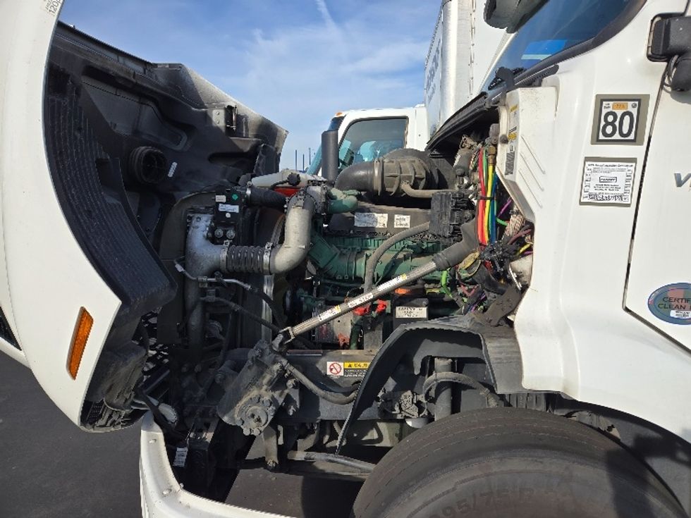 Day Cab Tractor-Heavy Duty Tractors-Volvo-2020-VNR64300-West Sacramento-CA-518,129\n\t\tmiles-$ 50,000 - Image 16