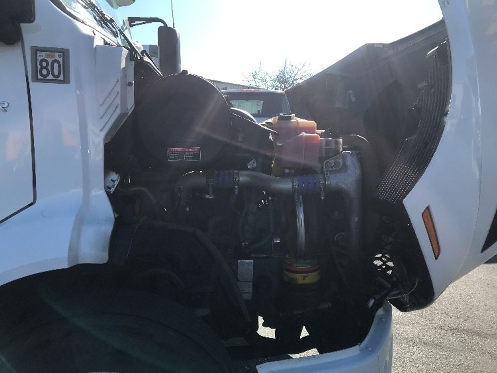 Day Cab Tractor-Heavy Duty Tractors-Volvo-2020-VNR64300-West Sacramento-CA-524,386\n\t\tmiles-$ 44,750 - Image 15