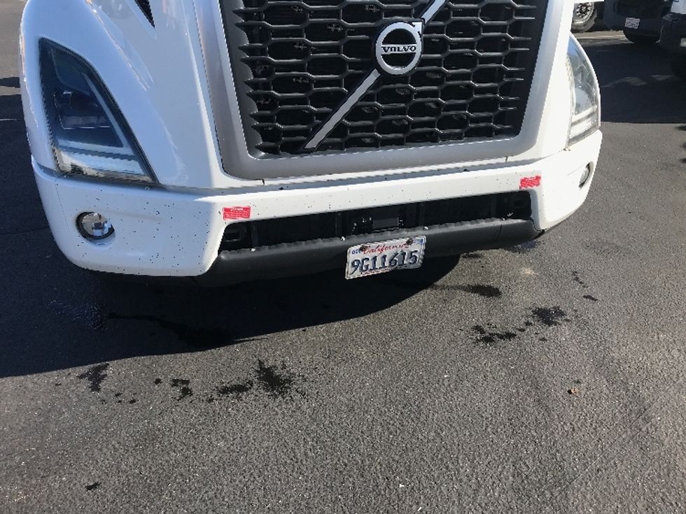 Day Cab Tractor-Heavy Duty Tractors-Volvo-2020-VNR64300-West Sacramento-CA-524,386\n\t\tmiles-$ 44,750 - Image 18