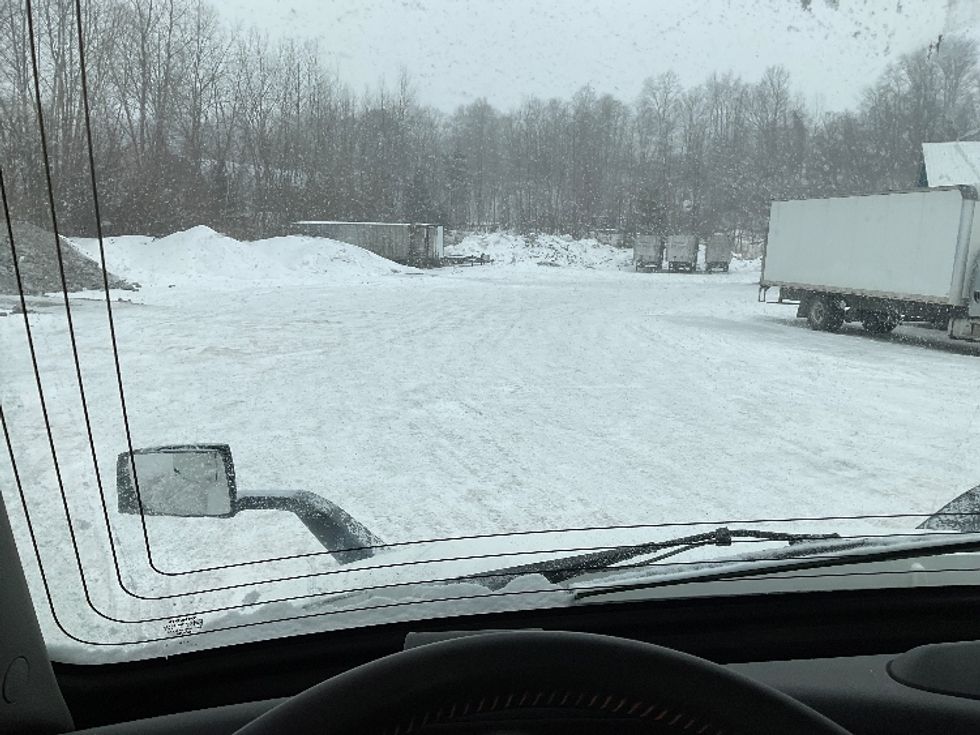 Day Cab Tractor-Heavy Duty Tractors-Volvo-2020-VNR64300-Whitesboro-NY-426,176\n\t\tmiles-$ 37,500 - Image 11