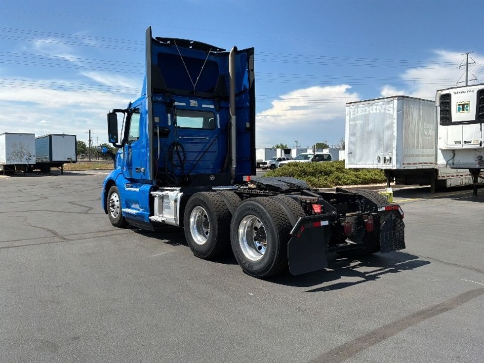 Day Cab Tractor-Heavy Duty Tractors-Volvo-2021-VNL64T300-Aurora-CO-208,797\n\t\tmiles-$ 59,750 - Image 5