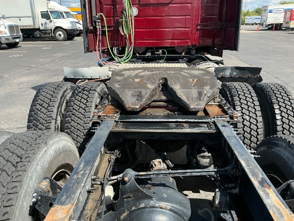 Day Cab Tractor-Heavy Duty Tractors-Volvo-2021-VNL64T300-Indianapolis-IN-433,886\n\t\tmiles-$ 52,000 - Image 6