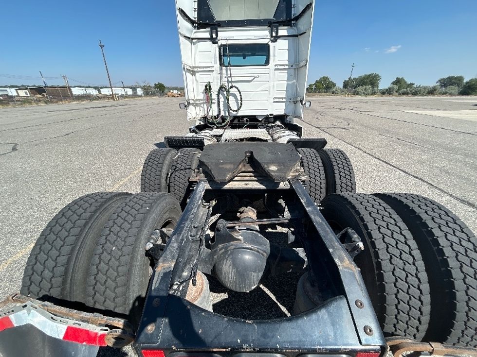 Day Cab Tractor-Heavy Duty Tractors-Volvo-2021-VNR64300-Amarillo-TX-534,396\n\t\tmiles-$ 38,250 - Image 6