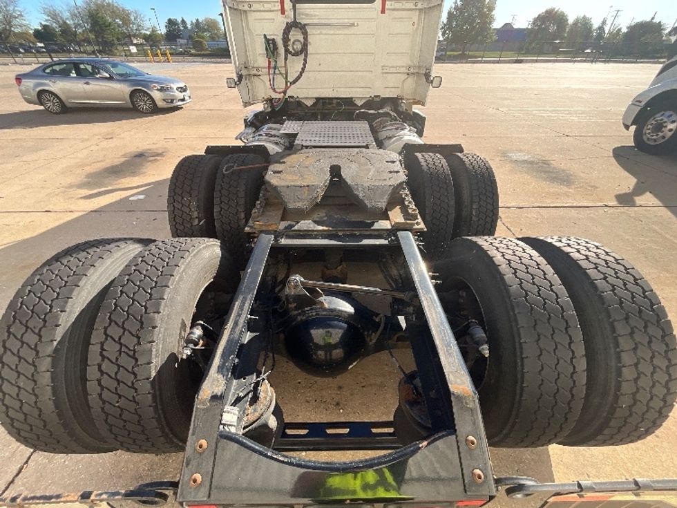Day Cab Tractor-Heavy Duty Tractors-Volvo-2021-VNR64300-East Chicago-IN-499,931\n\t\tmiles-$ 41,000 - Image 7