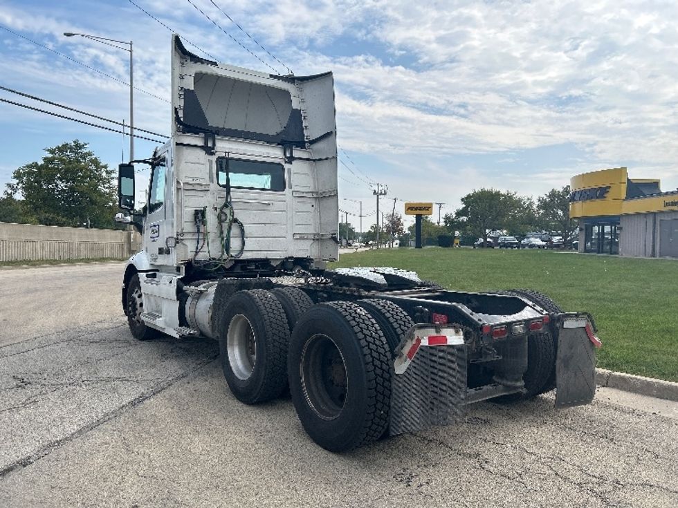 Day Cab Tractor-Heavy Duty Tractors-Volvo-2021-VNR64300-East Chicago-IN-516,367\n\t\tmiles-$ 39,500 - Image 5