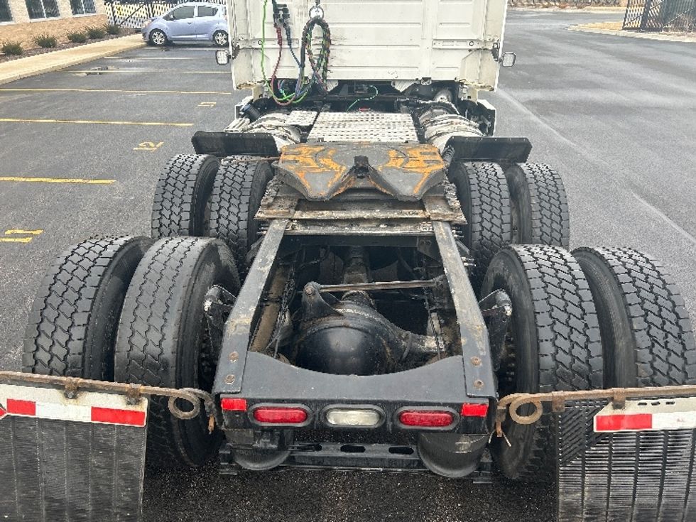 Day Cab Tractor-Heavy Duty Tractors-Volvo-2021-VNR64300-East Chicago-IN-532,733\n\t\tmiles-$ 36,750 - Image 6