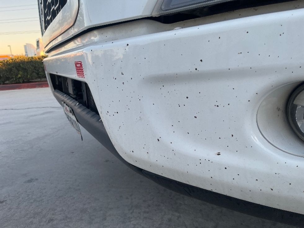 Day Cab Tractor-Heavy Duty Tractors-Volvo-2021-VNR64300-Fontana-CA-497,332\n\t\tmiles-$ 44,000 - Image 20