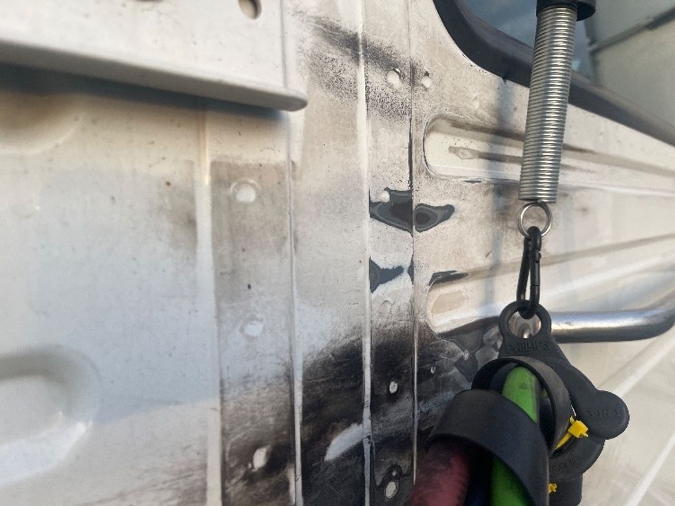 Day Cab Tractor-Heavy Duty Tractors-Volvo-2021-VNR64300-Fontana-CA-508,913\n\t\tmiles-$ 43,500 - Image 21