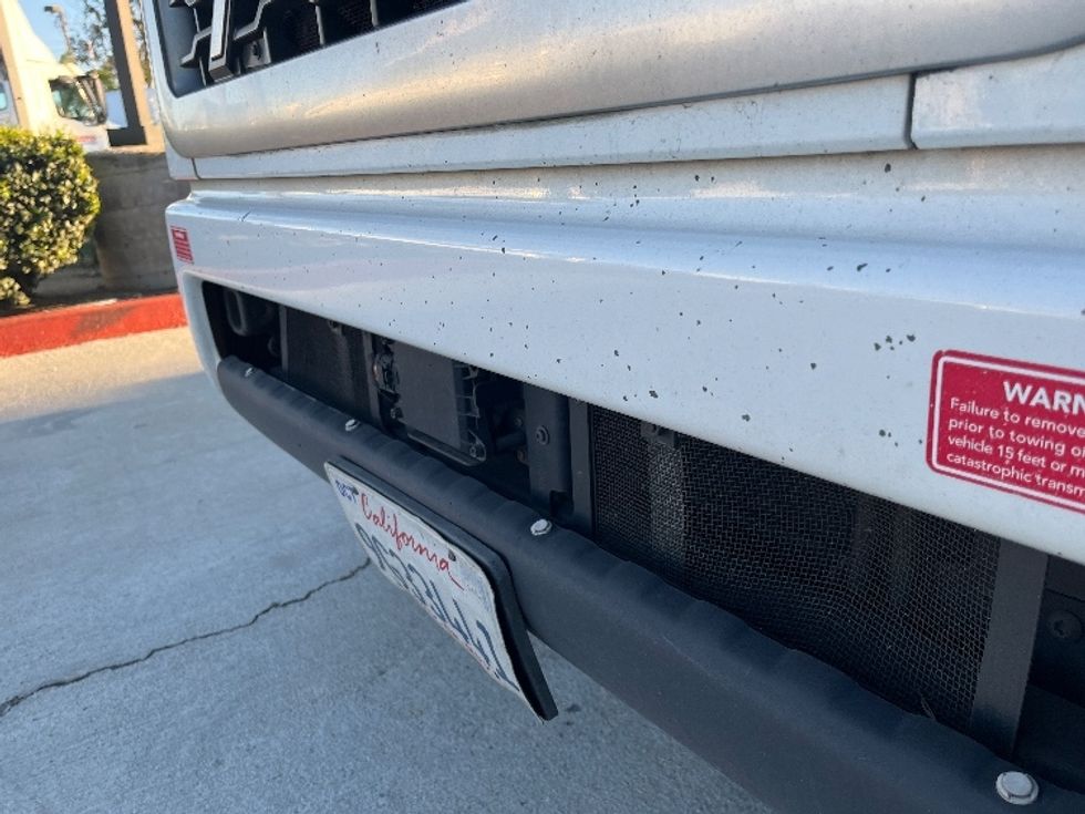 Day Cab Tractor-Heavy Duty Tractors-Volvo-2021-VNR64300-Fontana-CA-564,585\n\t\tmiles-$ 36,750 - Image 20