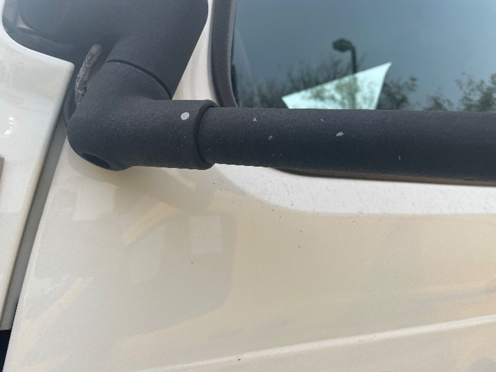 Day Cab Tractor-Heavy Duty Tractors-Volvo-2021-VNR64300-Phoenix-AZ-453,201\n\t\tmiles-$ 47,000 - Image 20