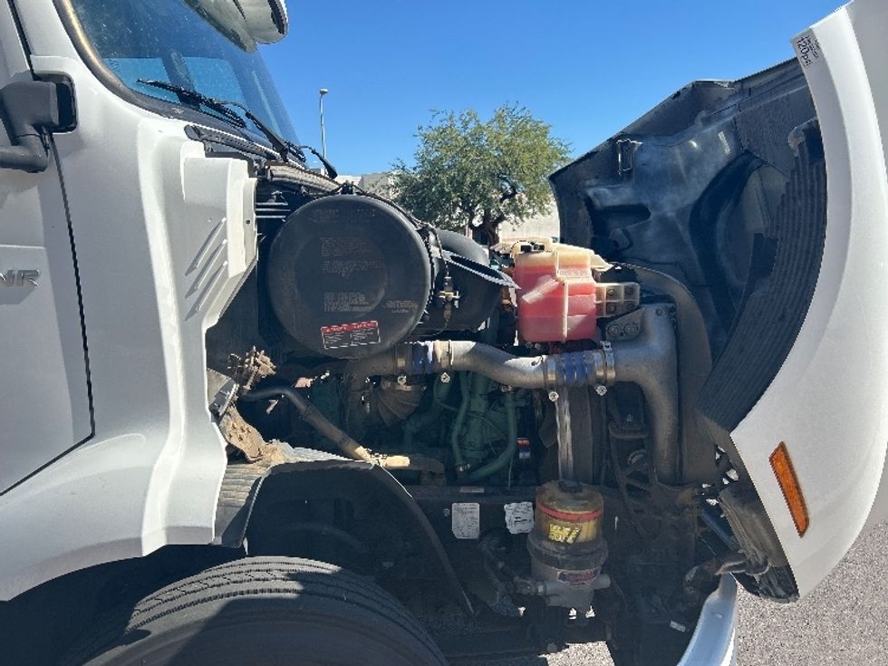Day Cab Tractor-Heavy Duty Tractors-Volvo-2021-VNR64300-Phoenix-AZ-493,581\n\t\tmiles-$ 43,500 - Image 15