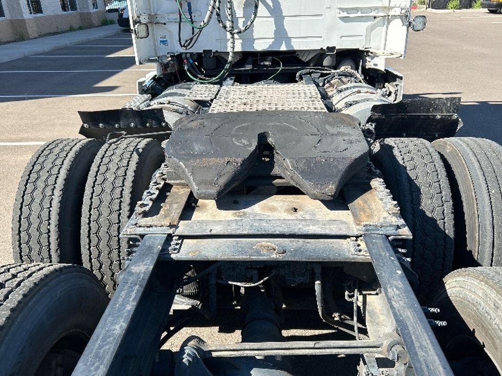 Day Cab Tractor-Heavy Duty Tractors-Volvo-2021-VNR64300-Phoenix-AZ-508,122\n\t\tmiles-$ 43,500 - Image 6