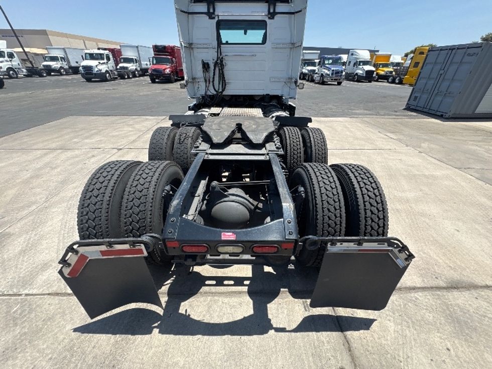 Day Cab Tractor-Heavy Duty Tractors-Volvo-2021-VNR64300-Phoenix-AZ-533,239\n\t\tmiles-$ 42,500 - Image 6