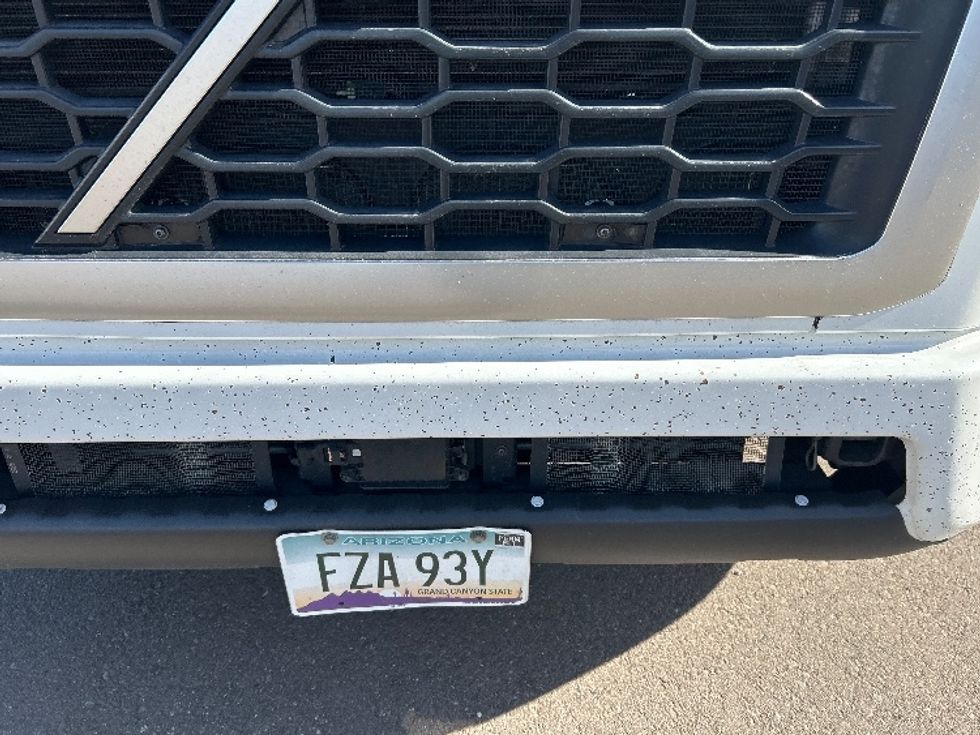 Day Cab Tractor-Heavy Duty Tractors-Volvo-2021-VNR64300-Phoenix-AZ-556,308\n\t\tmiles-$ 37,000 - Image 20