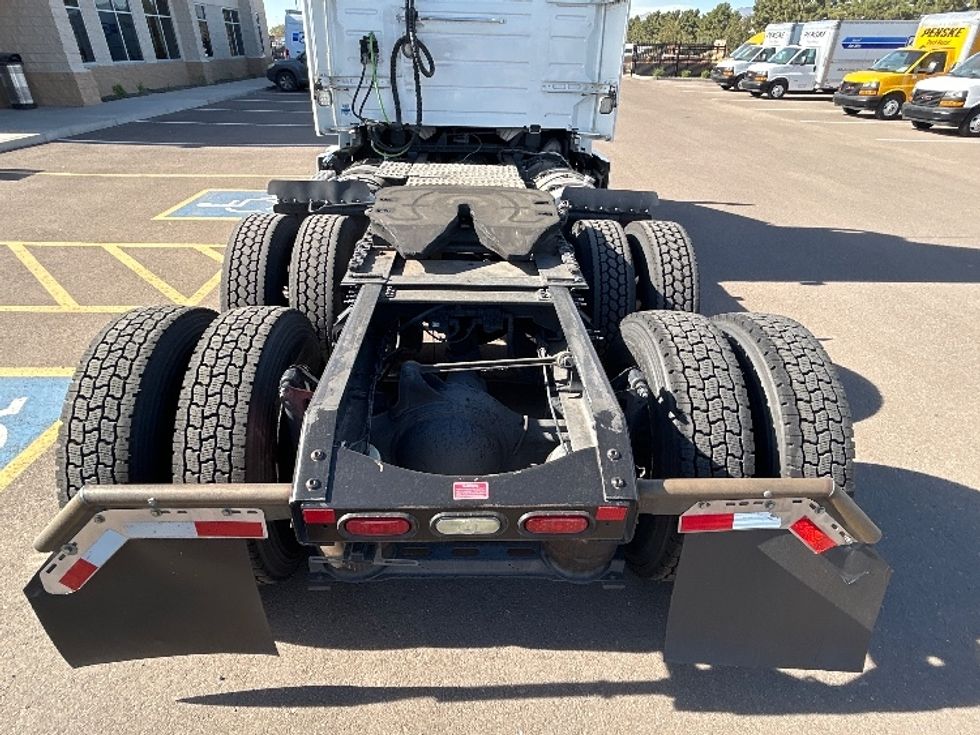 Day Cab Tractor-Heavy Duty Tractors-Volvo-2021-VNR64300-Phoenix-AZ-556,308\n\t\tmiles-$ 37,000 - Image 6