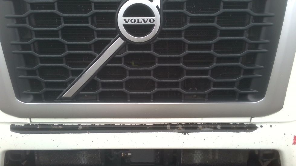 Day Cab Tractor-Heavy Duty Tractors-Volvo-2021-VNR64300-Stockton-CA-539,077\n\t\tmiles-$ 38,000 - Image 19