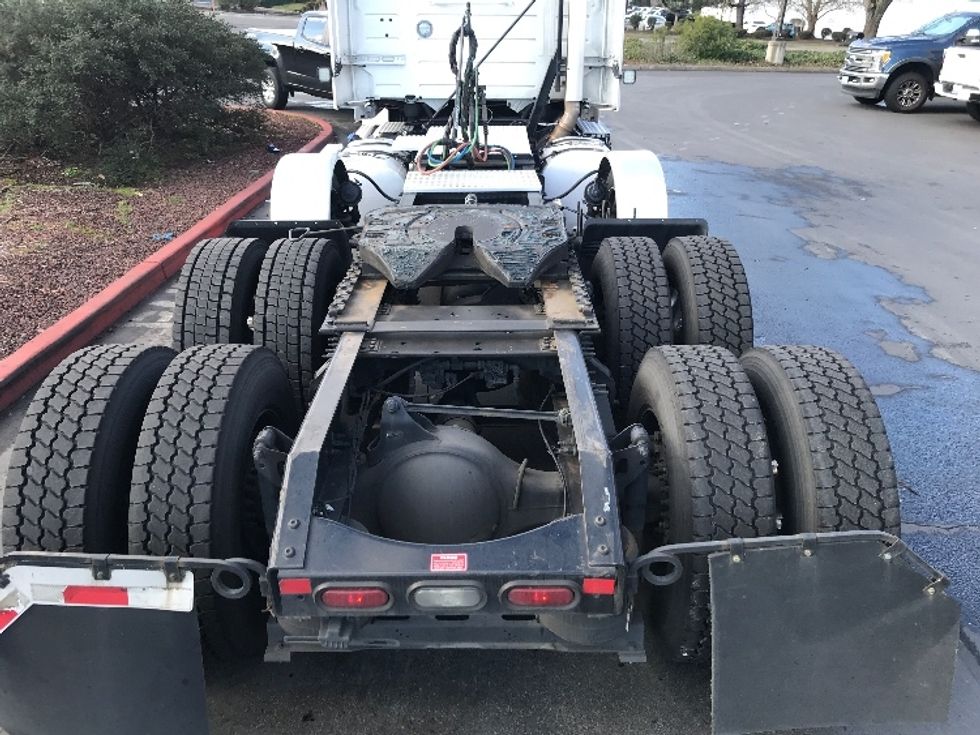 Day Cab Tractor-Heavy Duty Tractors-Volvo-2021-VNR84300-Kent-WA-450,613\n\t\tmiles-$ 79,750 - Image 6