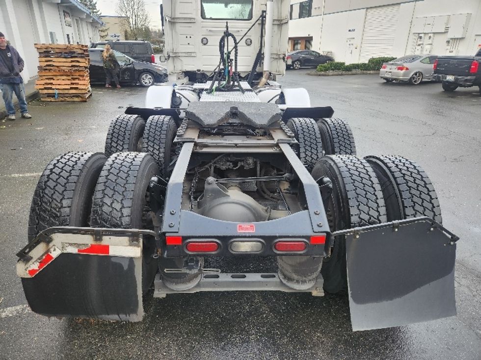 Day Cab Tractor-Heavy Duty Tractors-Volvo-2021-VNR84300-Kent-WA-466,929\n\t\tmiles-$ 64,250 - Image 6