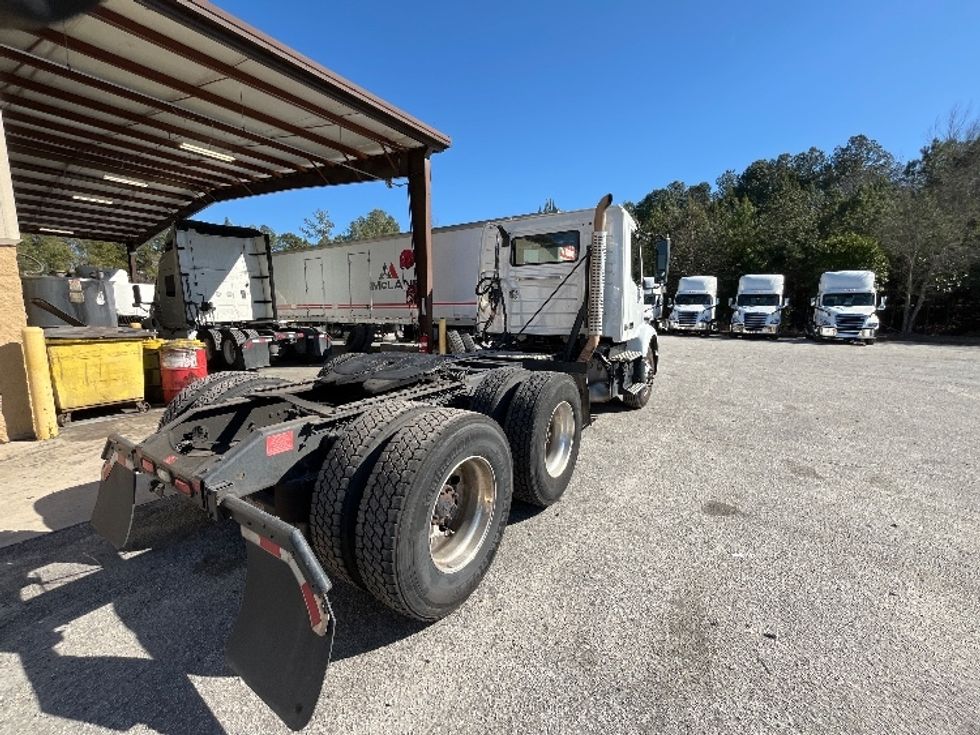 Day Cab Tractor-Heavy Duty Tractors-Volvo-2022-VNR62300-Atlanta-GA-476,865\n\t\tmiles-$ 47,250 - Image 7
