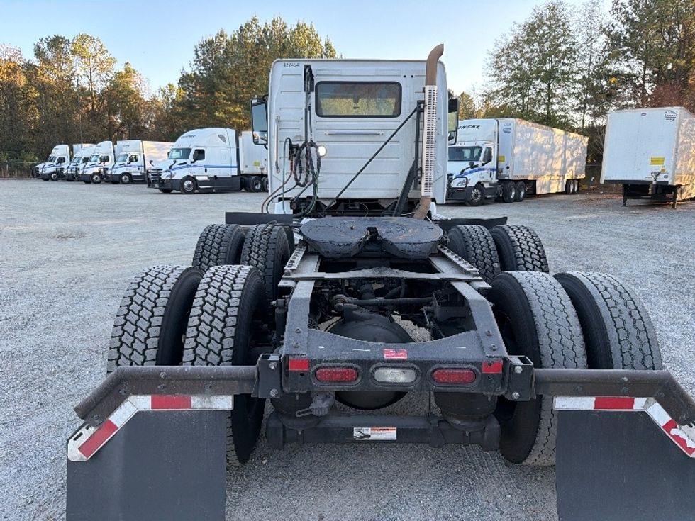 Day Cab Tractor-Heavy Duty Tractors-Volvo-2022-VNR62300-Atlanta-GA-515,176\n\t\tmiles-$ 33,750 - Image 6