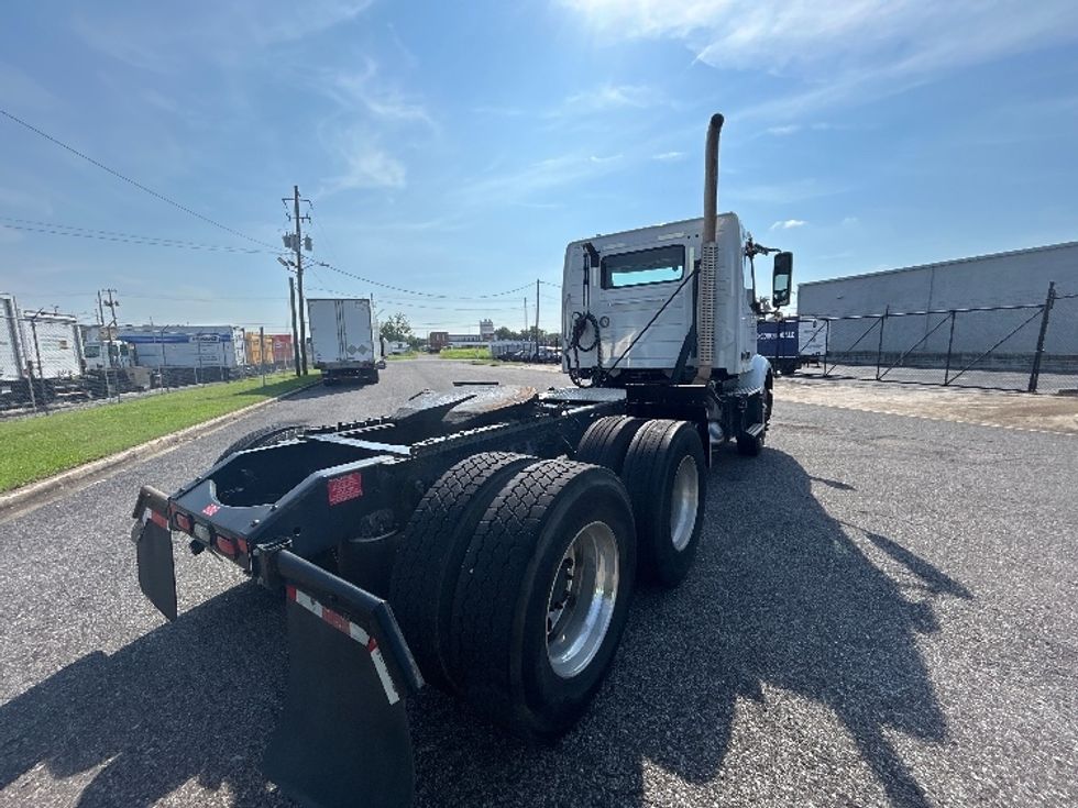 Day Cab Tractor-Heavy Duty Tractors-Volvo-2022-VNR62300-Birmingham-AL-468,743\n\t\tmiles-$ 43,000 - Image 7