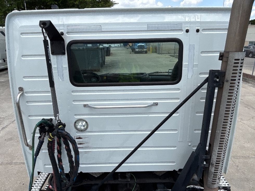 Day Cab Tractor-Heavy Duty Tractors-Volvo-2023-VNR62300-Tampa-FL-542,254\n\t\tmiles-$ 42,500 - Image 21