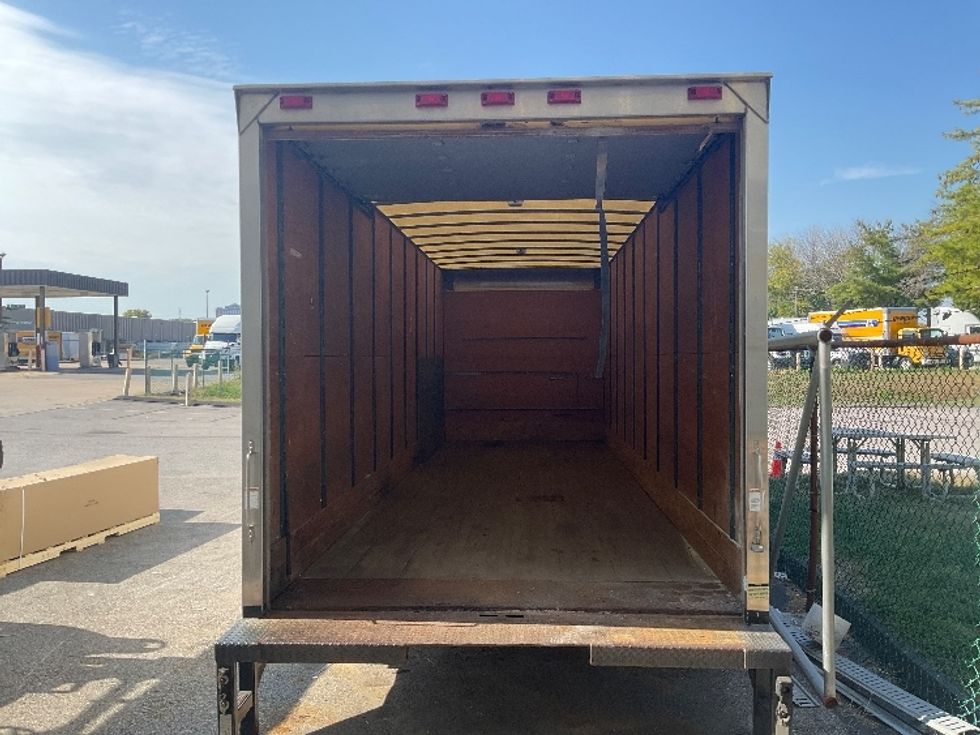 Demountable Body-Specialized Equipment-Morgan-2007-ALUMVAN-Earth City-MO-0\n\t\tmiles-$ 3,000 - Image 6