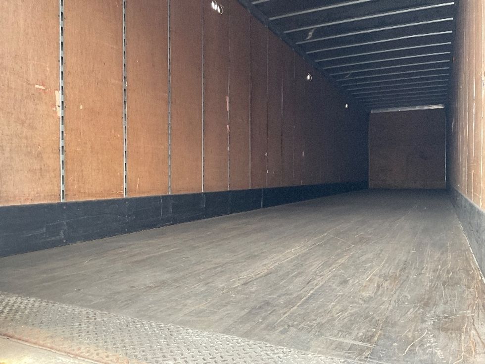 Dry Van Trailer-Semi Trailers-Great Dane-2011-Trailer-Albany-NY-334,050\n\t\tmiles-$ 10,000 - Image 8