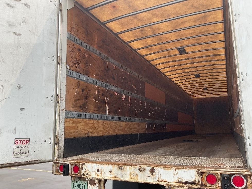 Dry Van Trailer-Semi Trailers-Great Dane-2011-Trailer-De Pere-WI-395,257\n\t\tmiles-$ 11,000 - Image 8