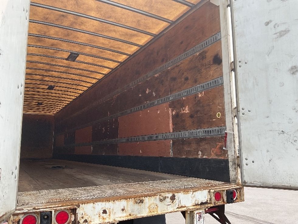 Dry Van Trailer-Semi Trailers-Great Dane-2011-Trailer-De Pere-WI-395,257\n\t\tmiles-$ 11,000 - Image 9