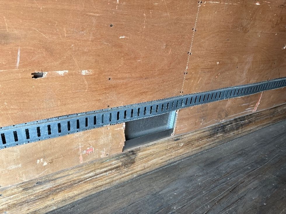 Dry Van Trailer-Semi Trailers-Great Dane-2011-Trailer-East Chicago-IN-500,776\n\t\tmiles-$ 13,250 - Image 13