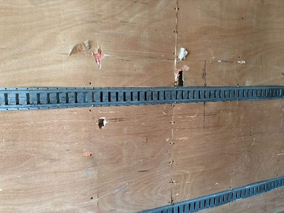 Dry Van Trailer-Semi Trailers-Great Dane-2011-Trailer-East Chicago-IN-500,776\n\t\tmiles-$ 13,250 - Image 15