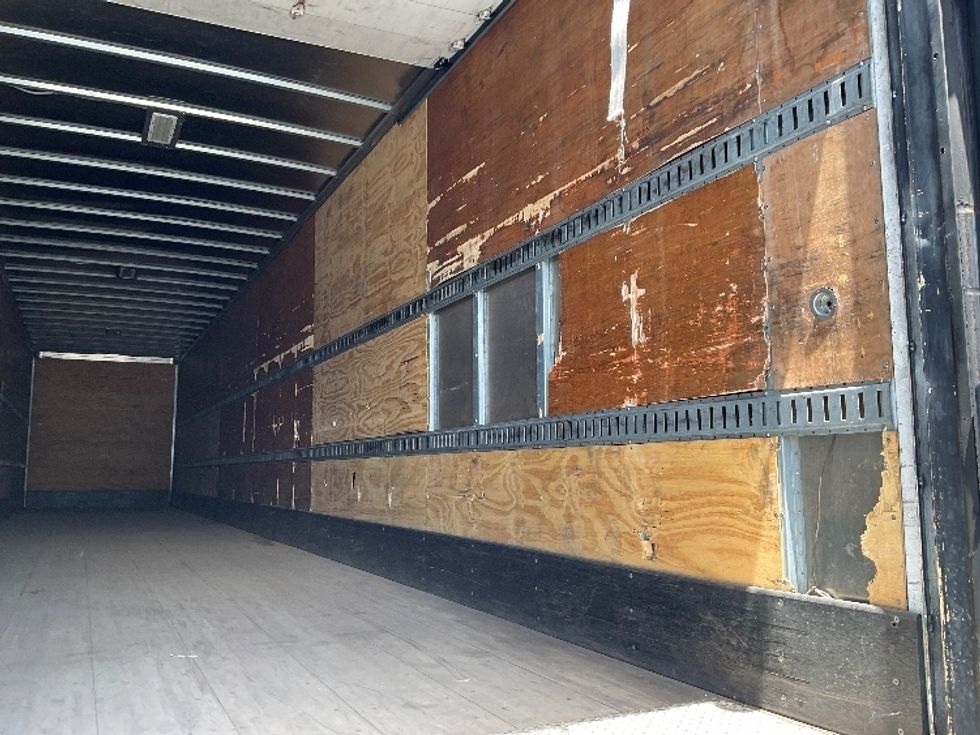 Dry Van Trailer-Semi Trailers-Great Dane-2015-Trailer-Bethlehem-PA-659,348\n\t\tmiles-$ 16,500 - Image 10