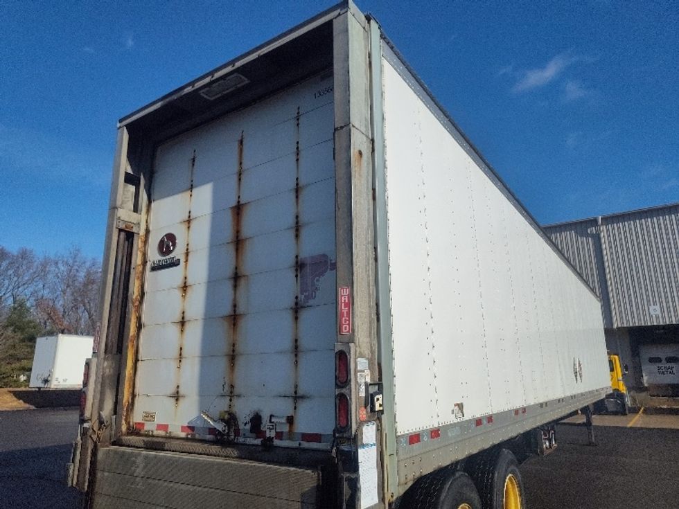 Dry Van Trailer-Semi Trailers-Great Dane-2015-Trailer-Chicopee-MA-405,133\n\t\tmiles-$ 18,500 - Image 4