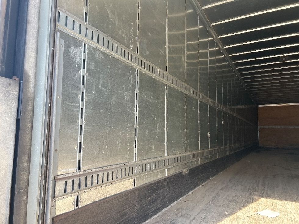 Dry Van Trailer-Semi Trailers-Great Dane-2015-Trailer-Indianapolis-IN-288,660\n\t\tmiles-$ 15,000 - Image 9