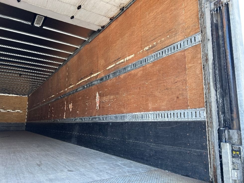 Dry Van Trailer-Semi Trailers-Great Dane-2015-Trailer-Roseville-MN-282,627\n\t\tmiles-$ 15,500 - Image 10