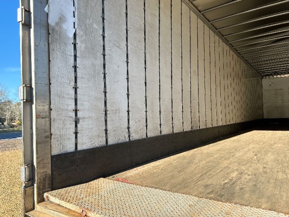 Dry Van Trailer-Semi Trailers-Great Dane-2015-Trailer-Summit-MS-397,825\n\t\tmiles-$ 15,500 - Image 9