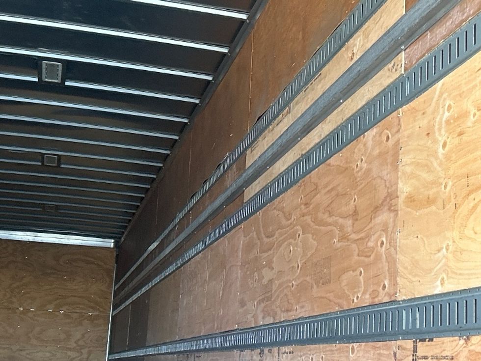 Dry Van Trailer-Semi Trailers-Great Dane-2016-Trailer-Corona-CA-528,864\n\t\tmiles-$ 17,500 - Image 11