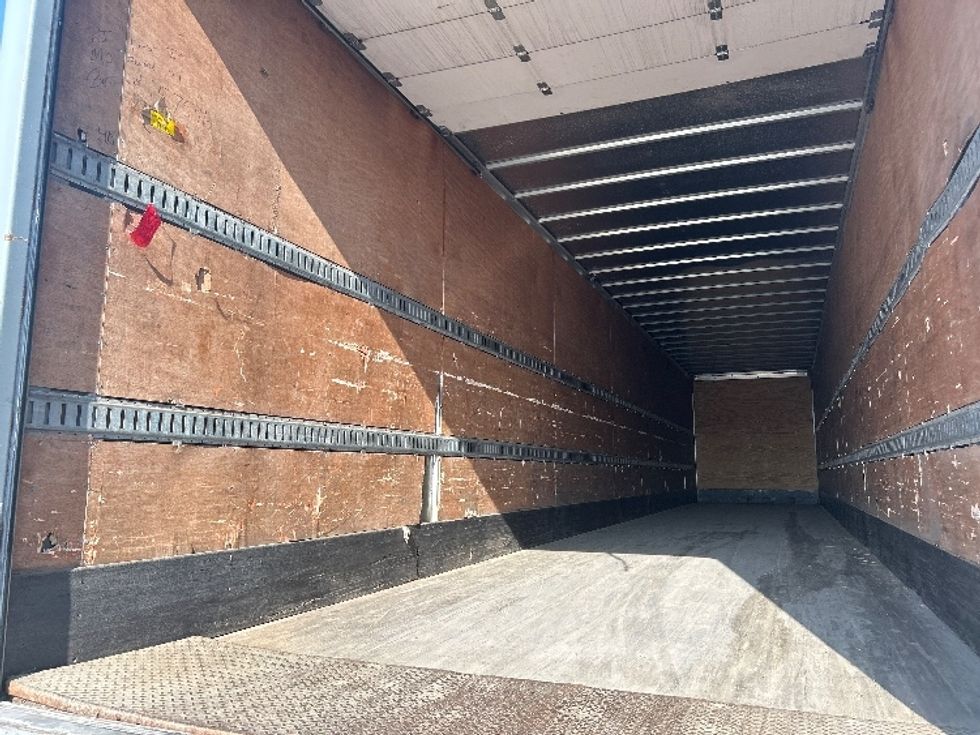 Dry Van Trailer-Semi Trailers-Great Dane-2017-Trailer-Des Moines-IA-560,411\n\t\tmiles-$ 19,500 - Image 9