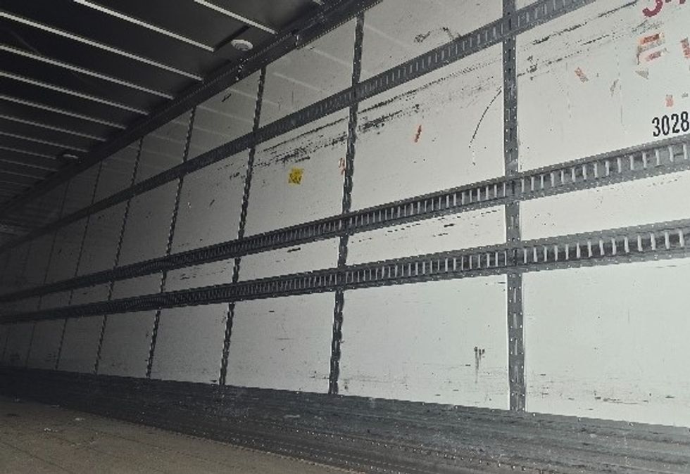 Dry Van Trailer-Semi Trailers-Great Dane-2017-Trailer-Norcross-GA-596,765\n\t\tmiles-$ 18,500 - Image 10
