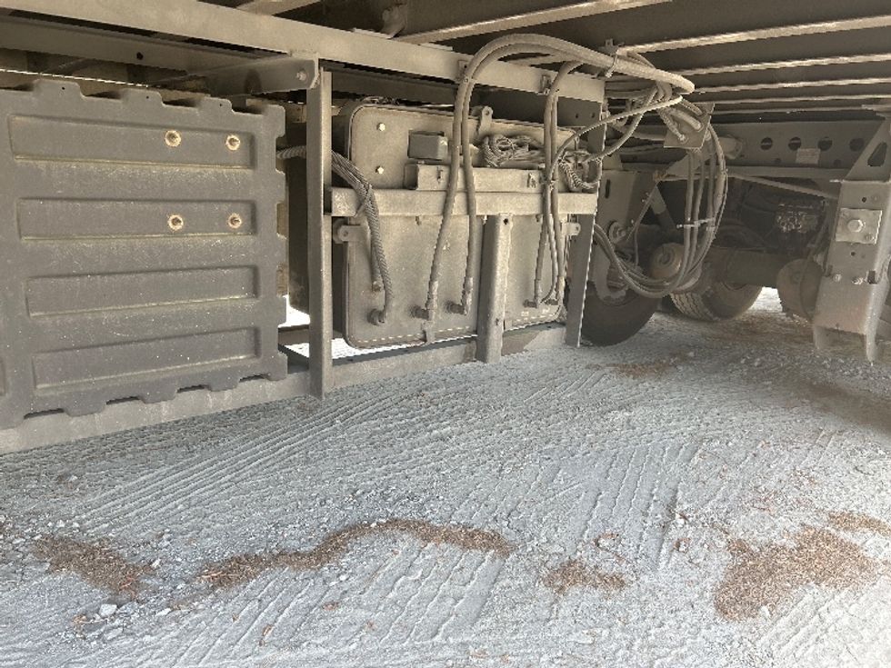 Dry Van Trailer-Semi Trailers-Great Dane-2017-Trailer-Norcross-GA-596,765\n\t\tmiles-$ 18,500 - Image 5